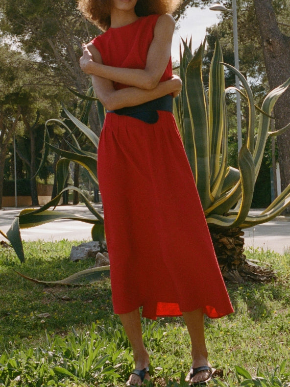 Elegant Sleeveless Red Midi Dress