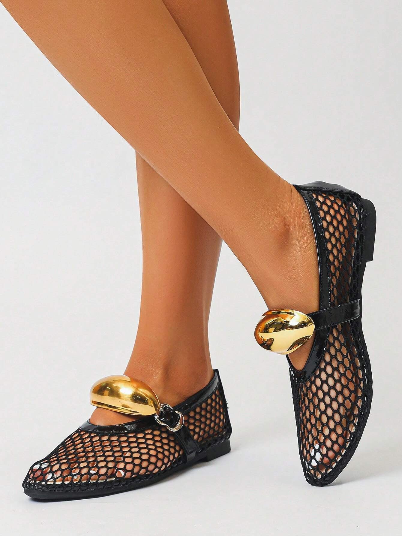 Open-toe Chunky Gold Metallic Accents Sandals
