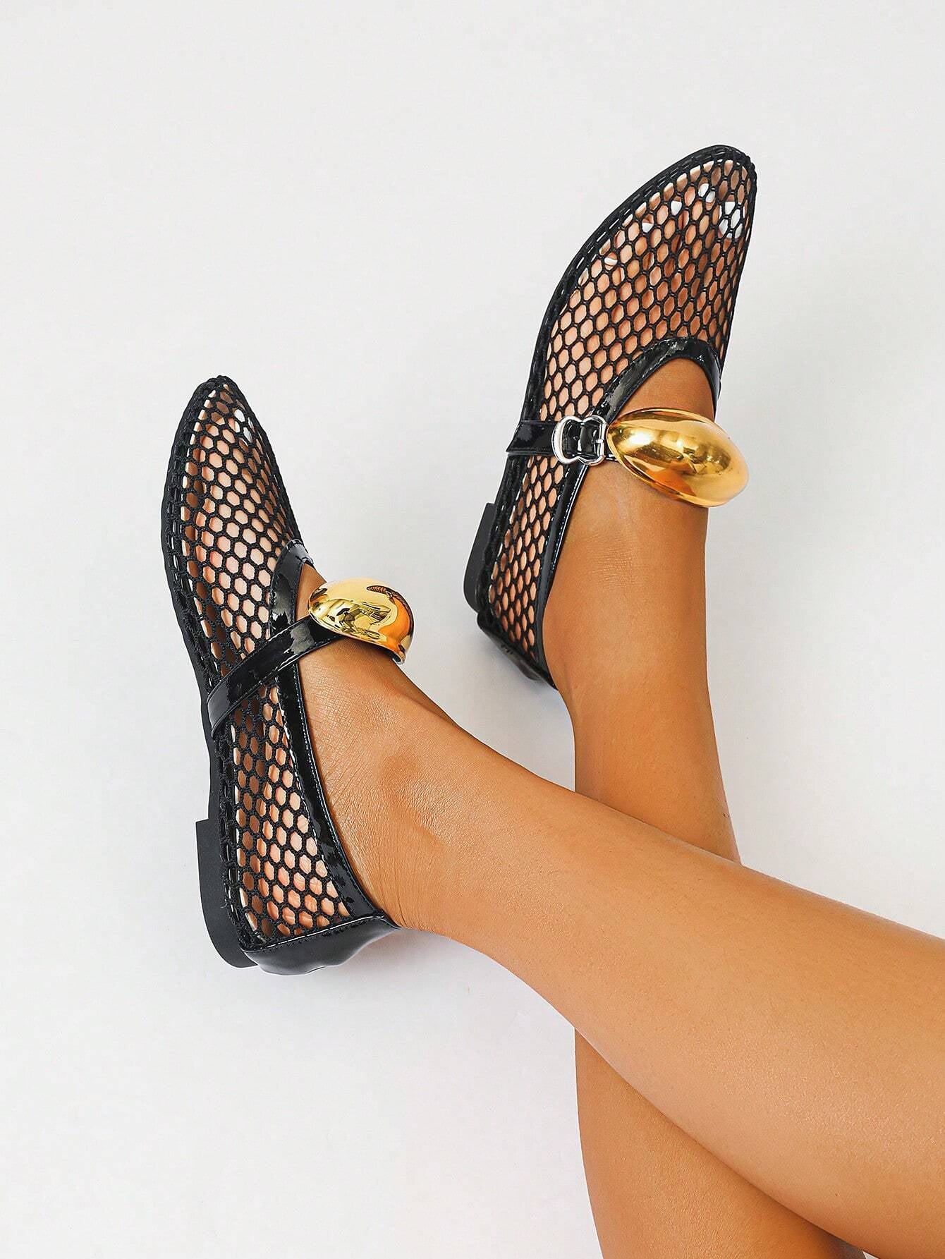 Open-toe Chunky Gold Metallic Accents Sandals