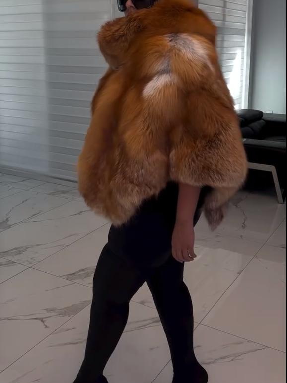 Thick Neck Fur Coat