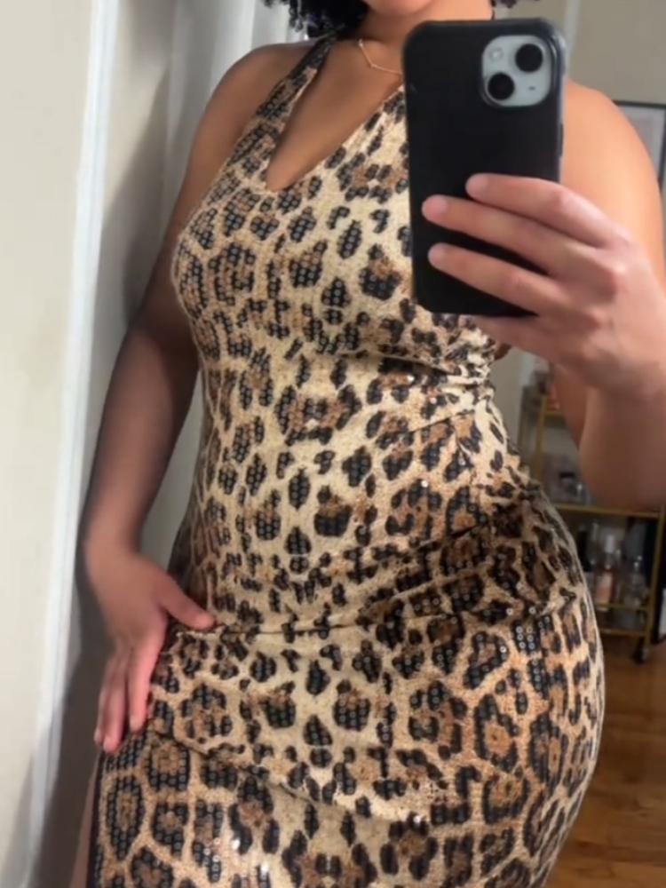 Elegant Sleeveless Leopard Print Midi Dress